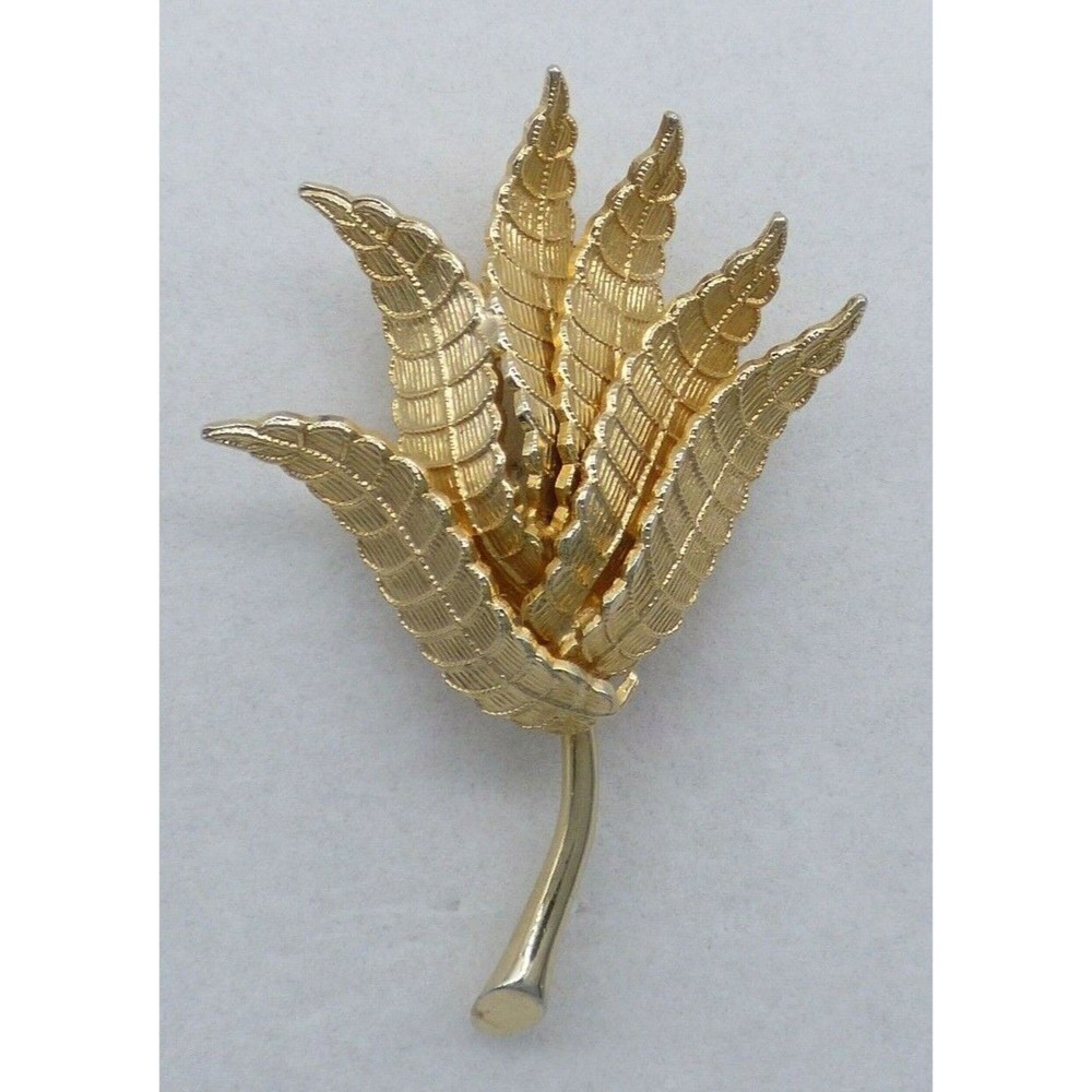 Vintage Marvella Leaf Leaves Brooch Pin Etched Design Gold Tone Metal Shiny!